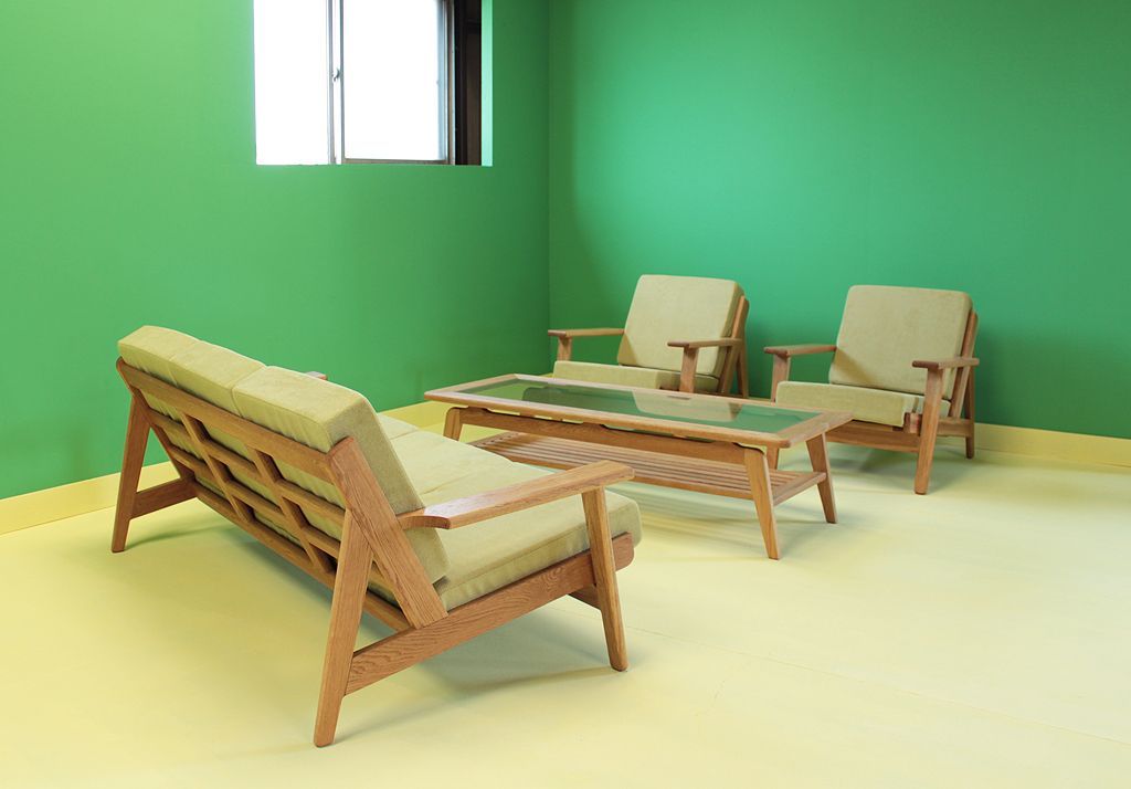 ゆったり座れるスロウソファ