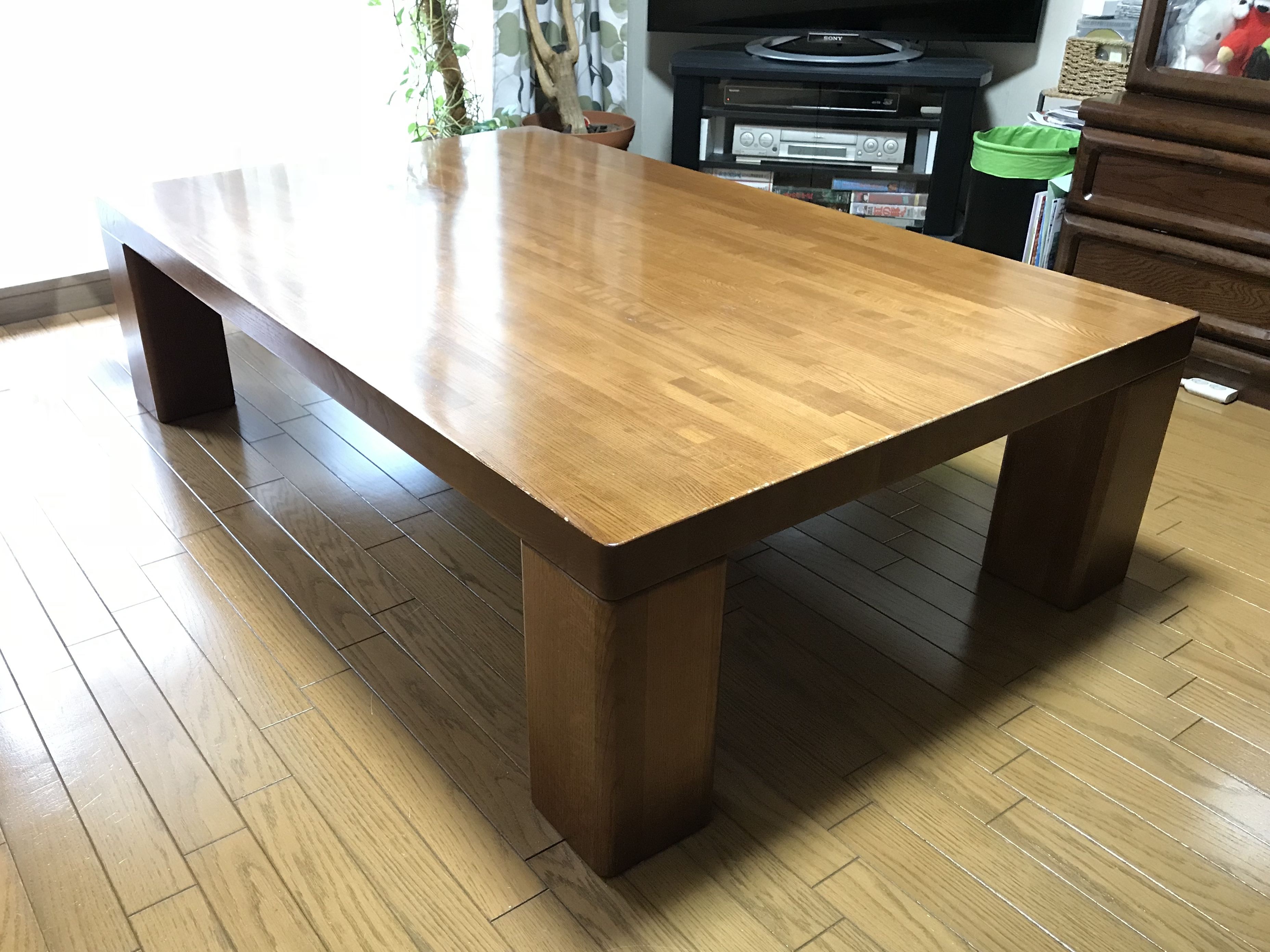 ずっしり重いナラの座卓をダイニングテーブルに！天板だけで40kg | 東京＆大阪、家具を楽しむ家具工房 ROOTS  FACTORY（ルーツファクトリー）オフィシャルサイト