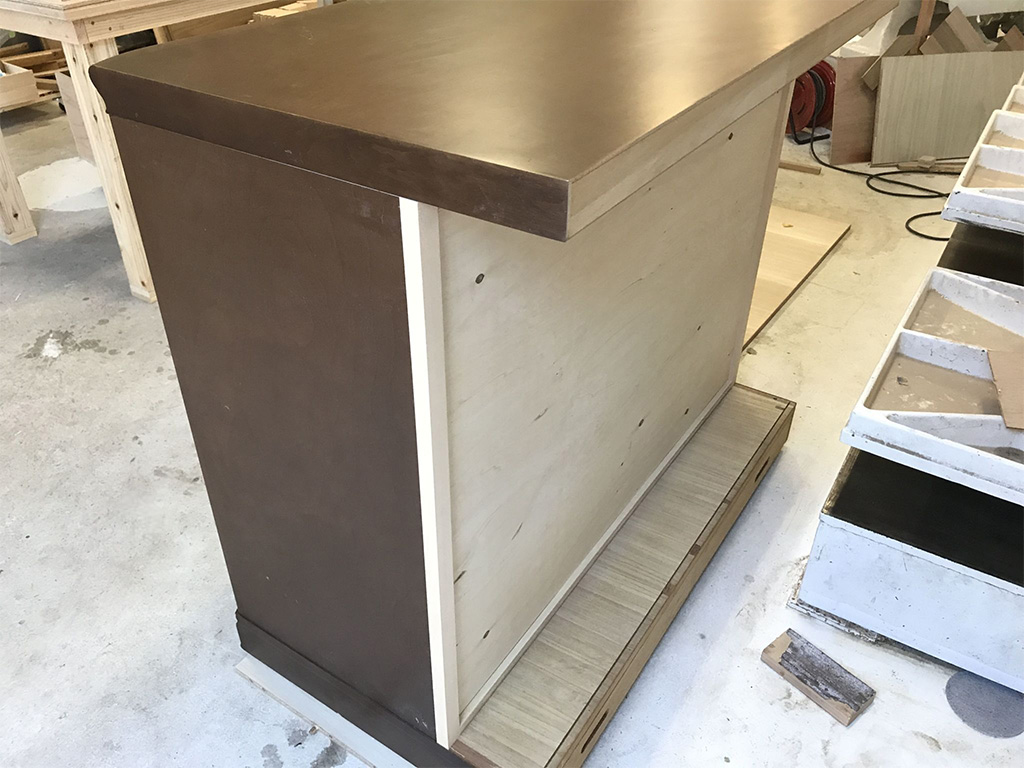タンスをリサイズする作業途中