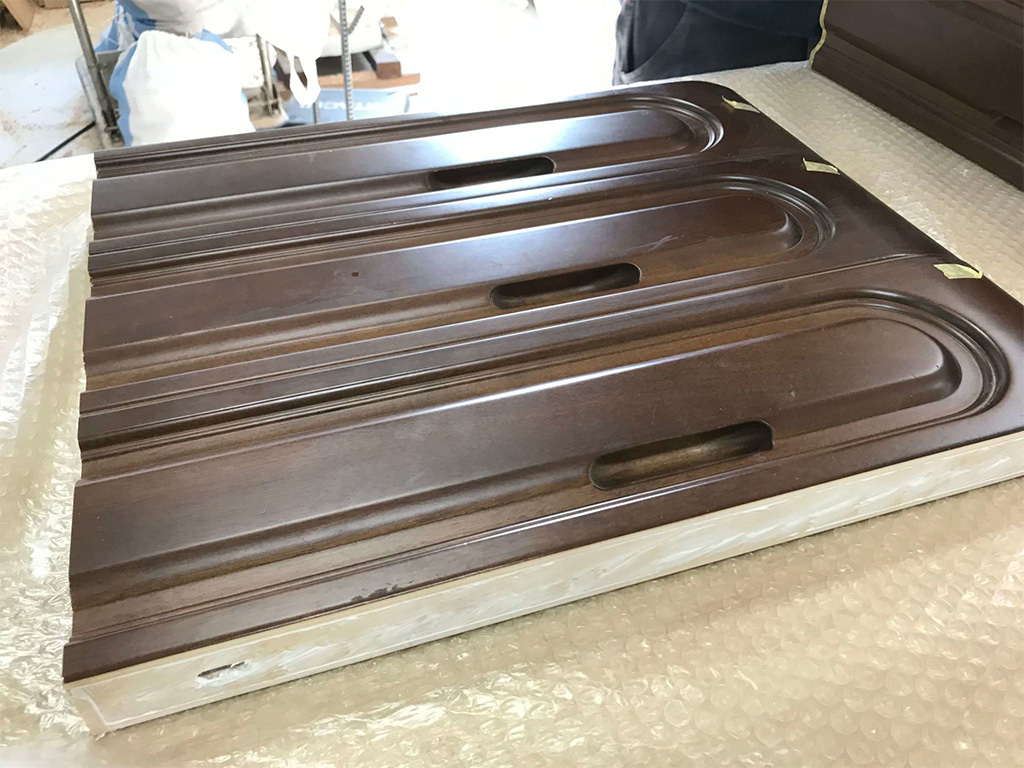 タンスの扉加工