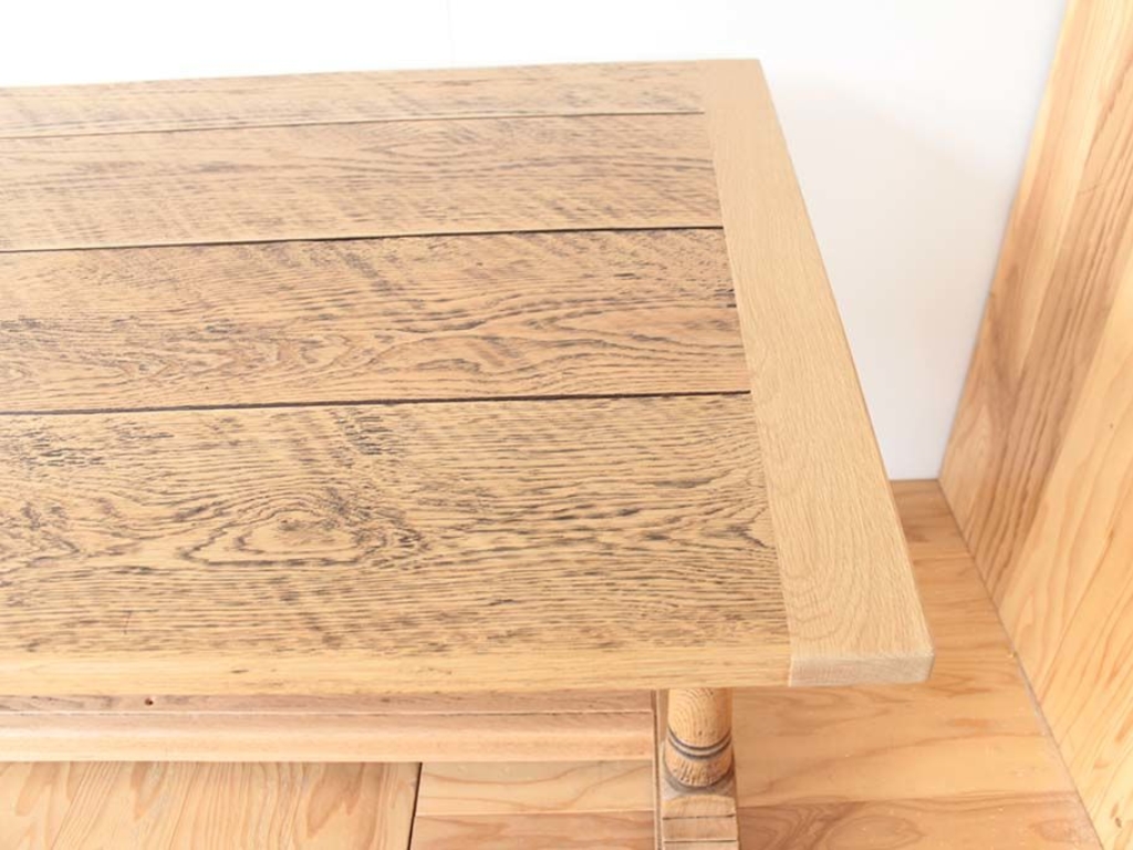 塗装はまっさらに磨かず、雰囲気が出るような仕上げに