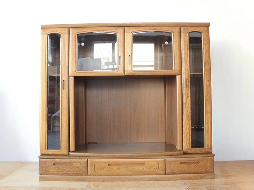 ローボードにリメイク予定の大きなテレビボード