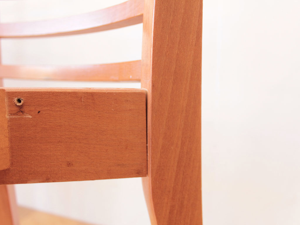 ダイニングチェアのフレーム