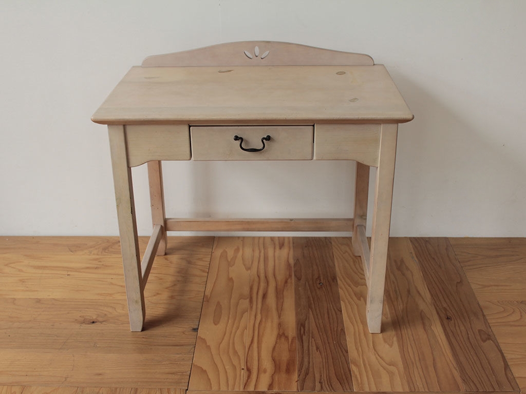 リメイクのご依頼をいただいた学習机