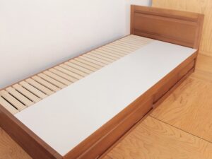 婚礼タンスから収納付きベッドにリメイクした