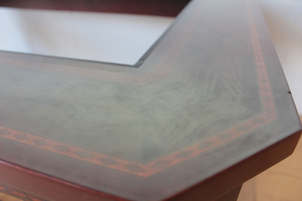 塗膜が白く濁ったようになってしまったテーブル天板