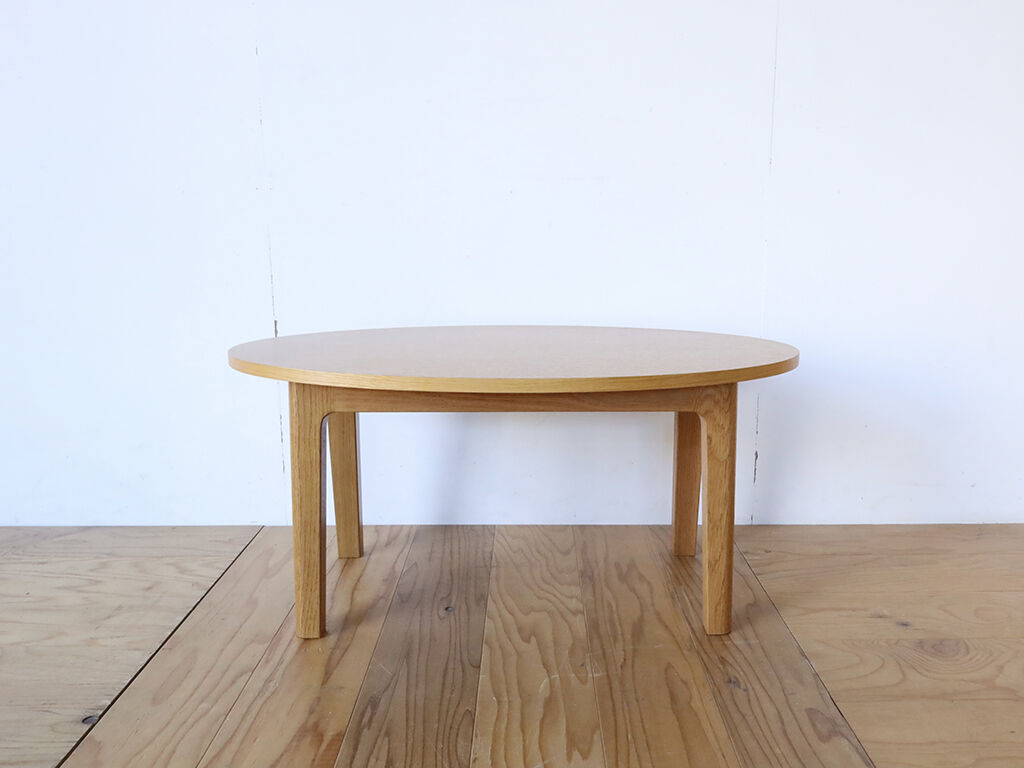 正方形のダイニングテーブルからリメイクした楕円形ローテーブル