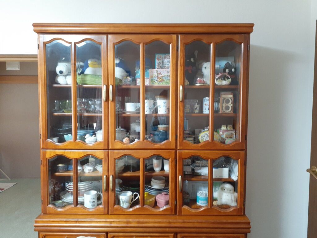 みずの母宅の食器棚