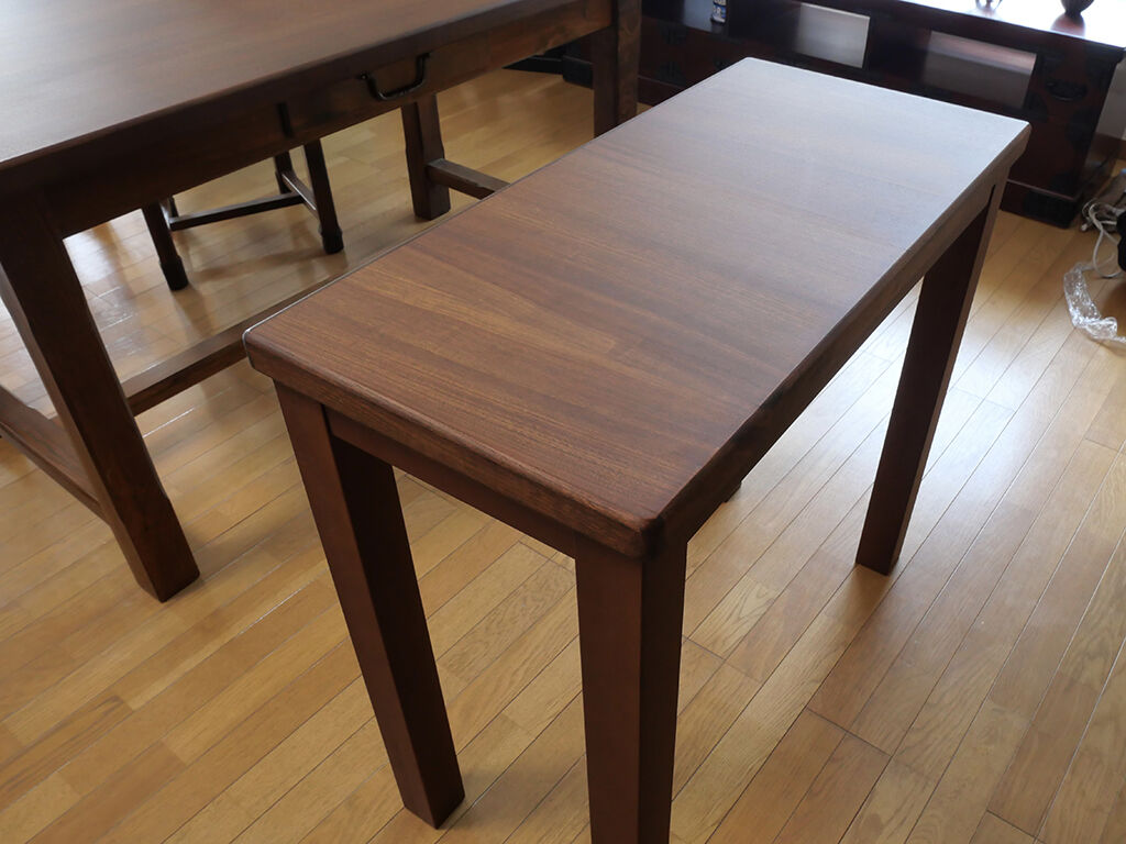 お客様宅に納品したダイニングテーブルの天板残材から製作したテーブル