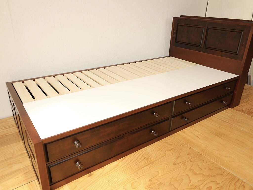 北民家具のタンスを収納付きベッドにリメイク