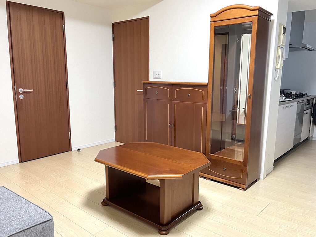 リメイクしたリビングボードとコーヒーテーブルを同じお部屋に納品