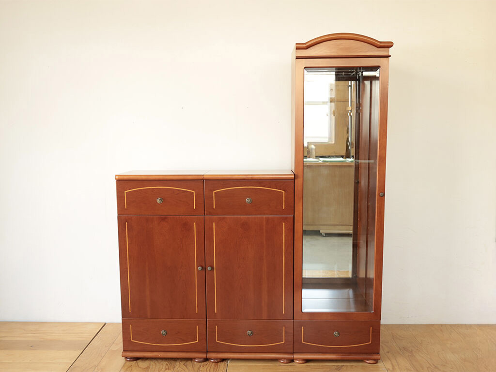 ユニットを入れ替えコンパクトになったリメイク後のリビングボード