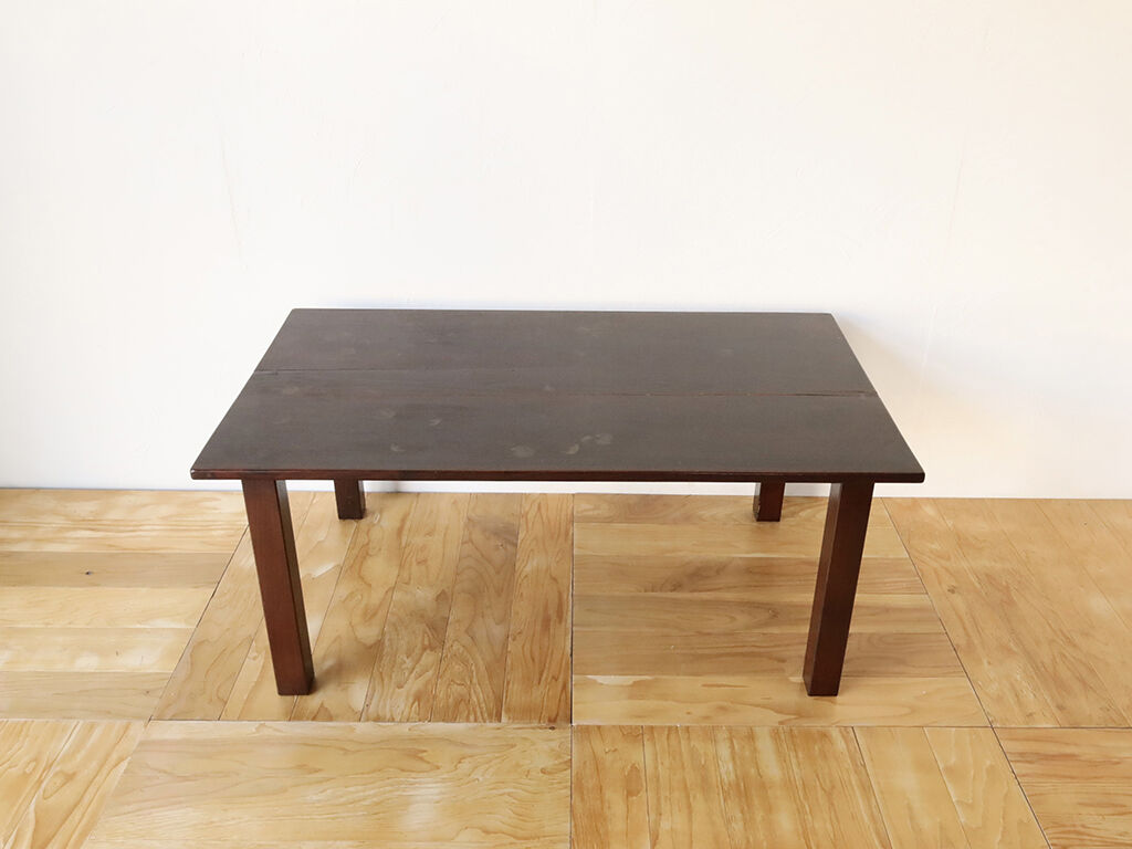 お家の床板から作られたテーブル