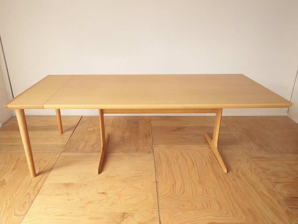 延長用天板を拡げた状態