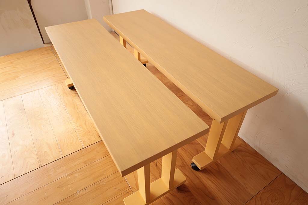 同じサイズの2台のテーブルにリメイク