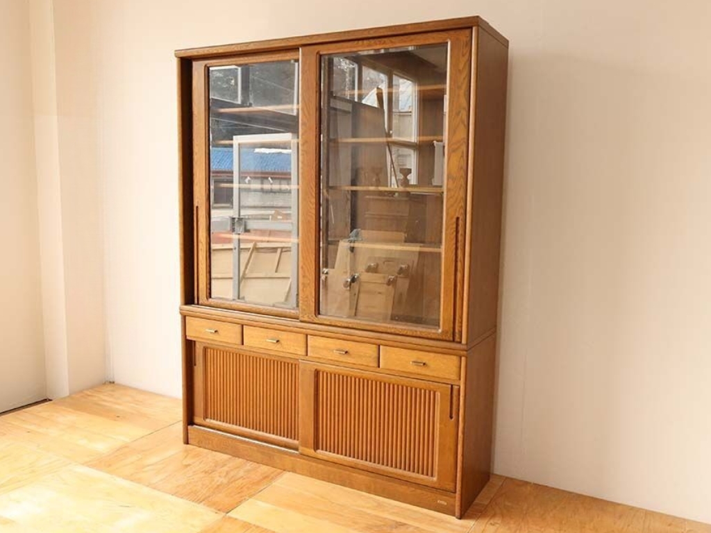 リメイク前の食器棚