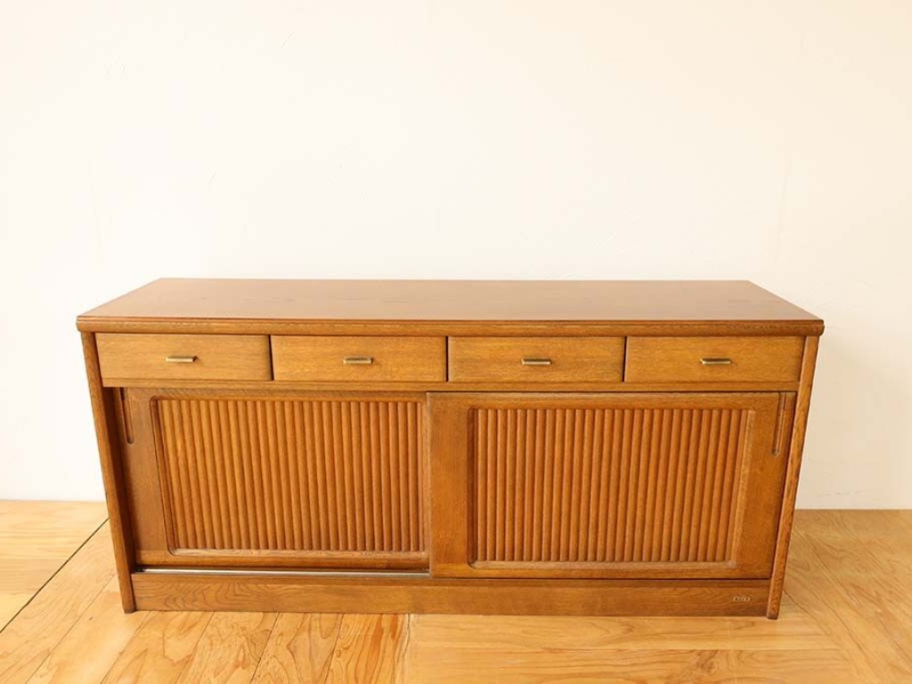 食器棚上下分割リメイク後のサイドボード