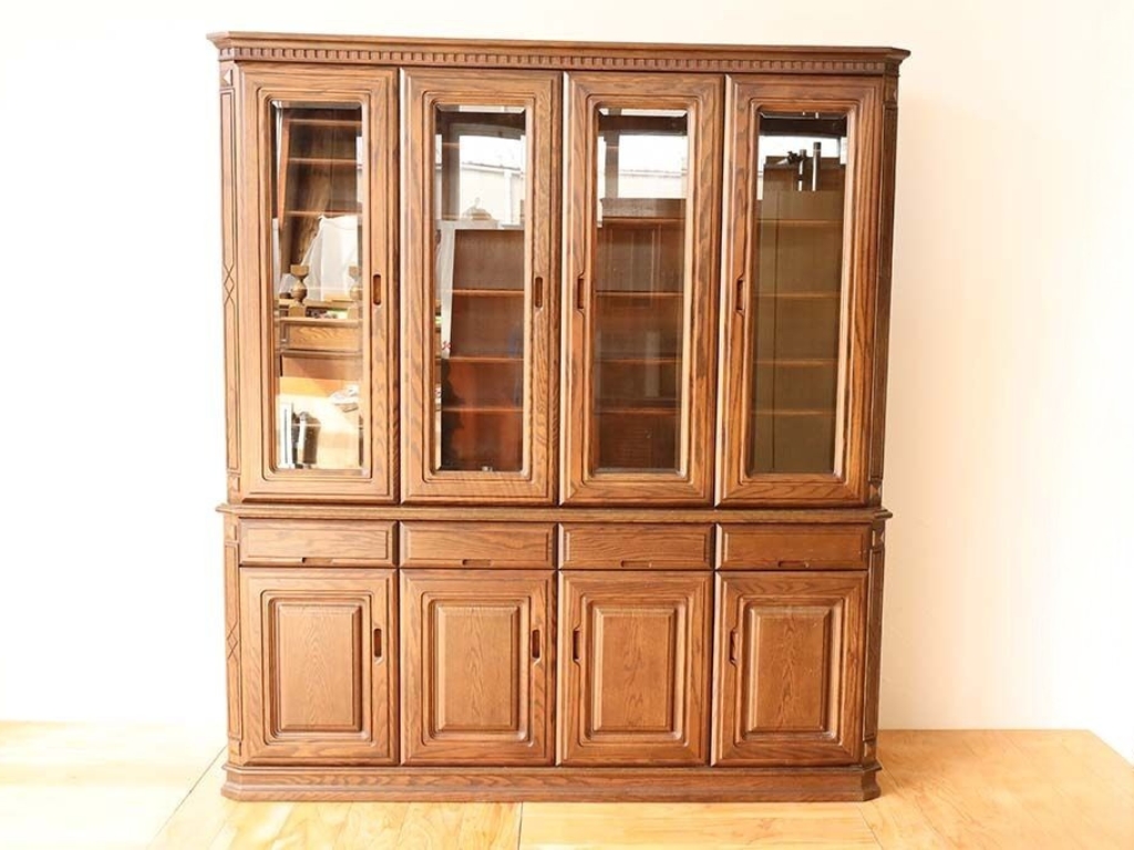 リメイクする前の立派な食器棚