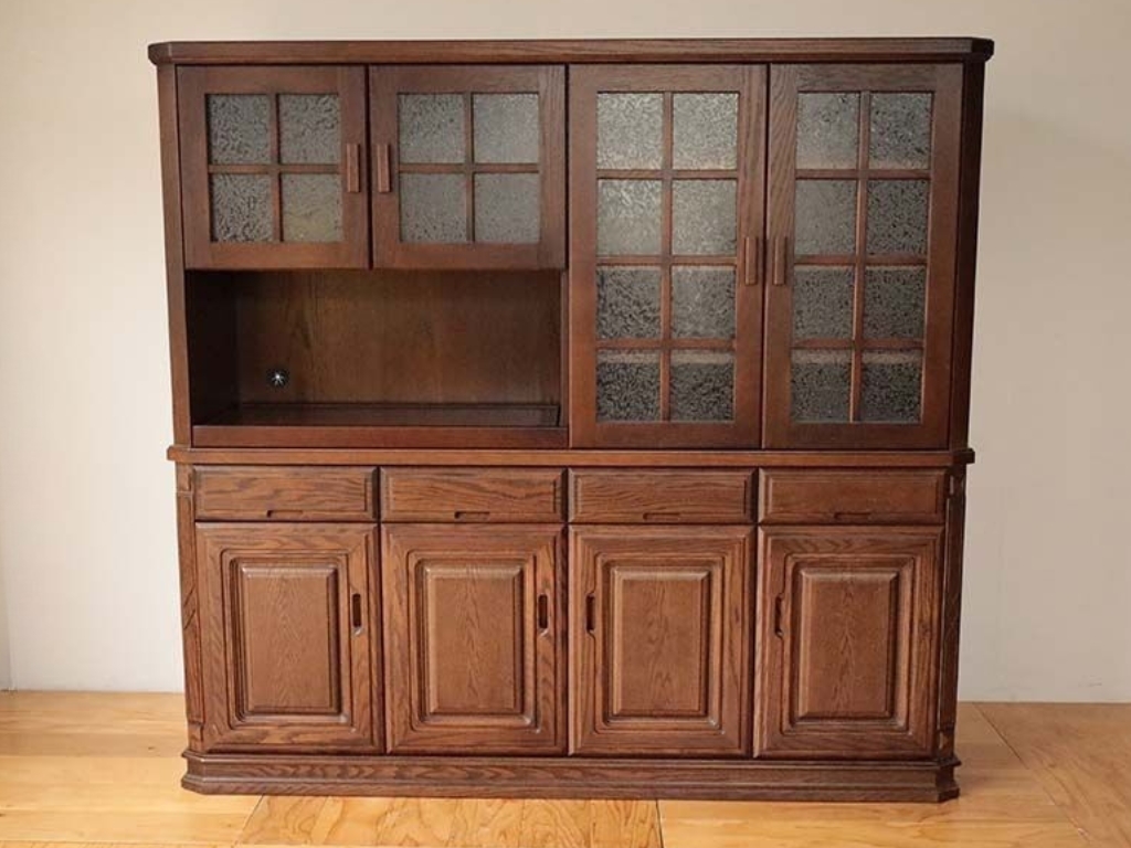 味わい深い仕上がりのレンジ台