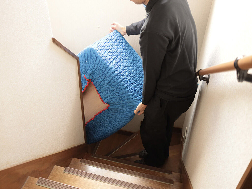 タンスを搬入