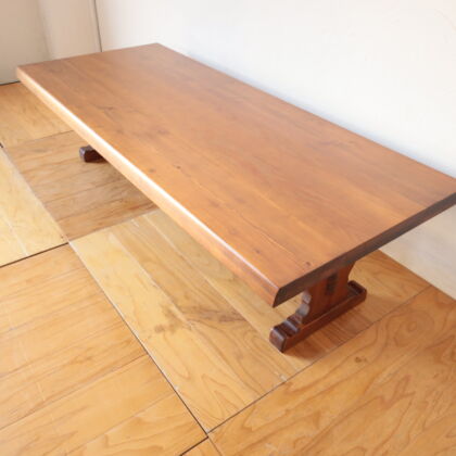 新しい材料を継ぎ足した座卓の天板