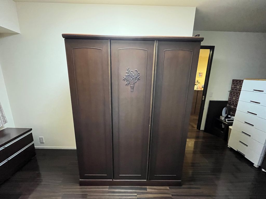 3枚扉の婚礼タンス