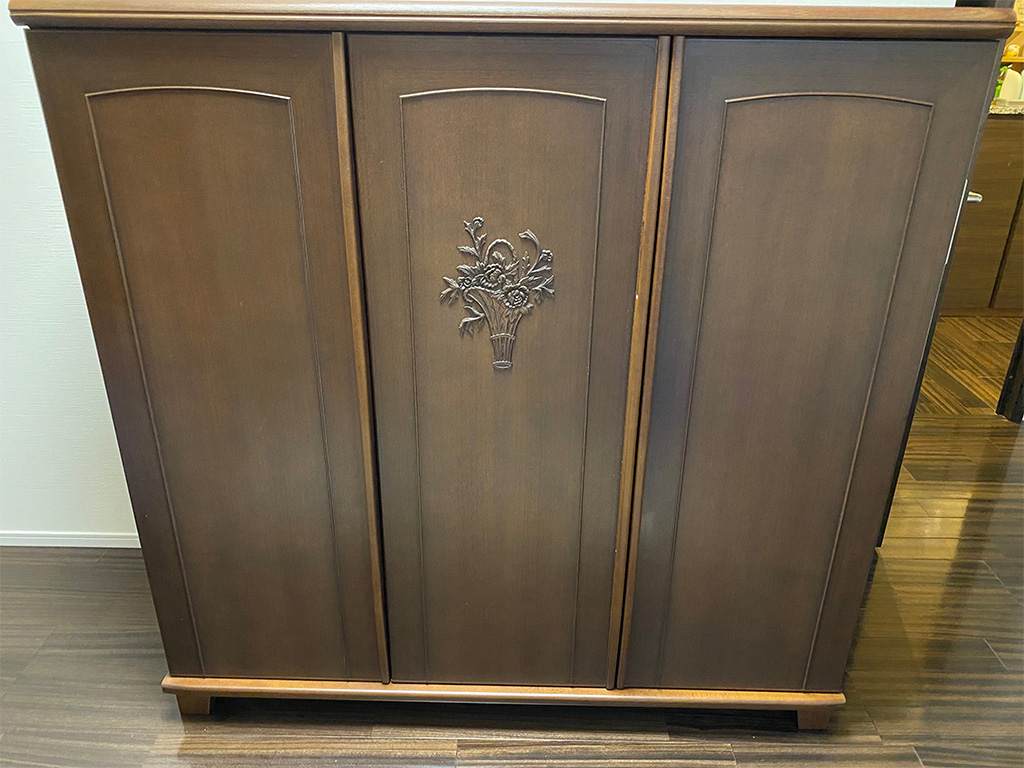 キャビネットを納品