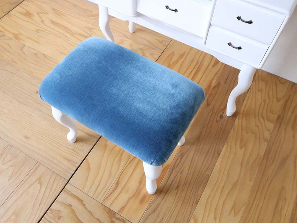オーダーメイドでお作りしたスツールの座面