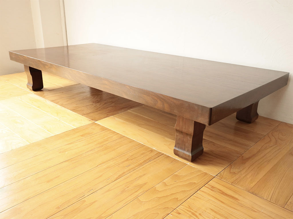 脚を変更してアイアンレッグを取り付けます