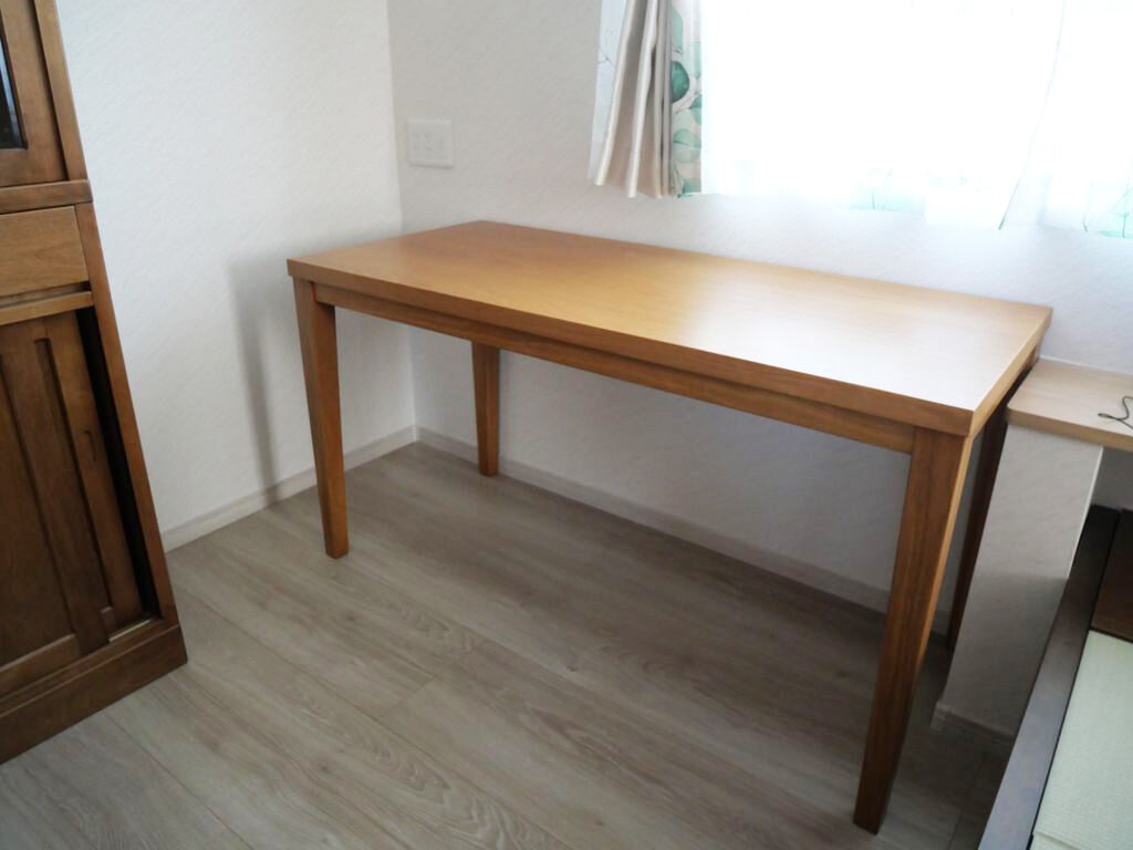 リメイクしたデスクを納品