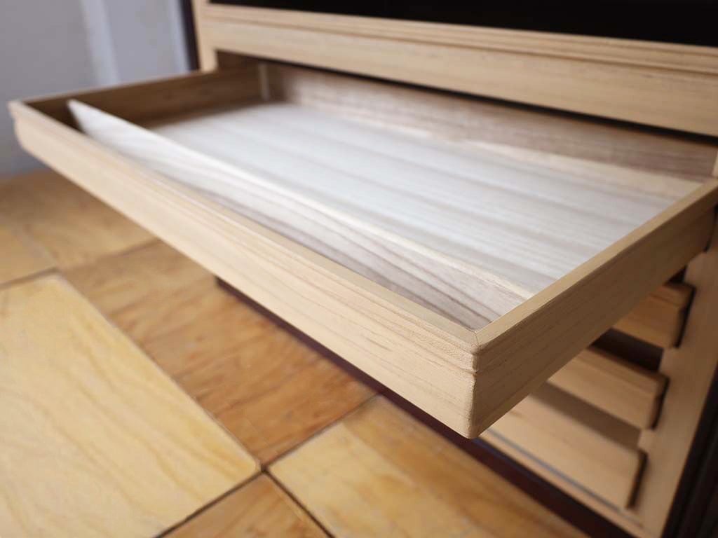 オープンタイプのお着物収納