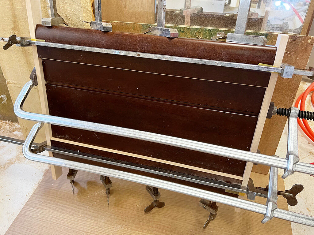 タンスの扉を加工