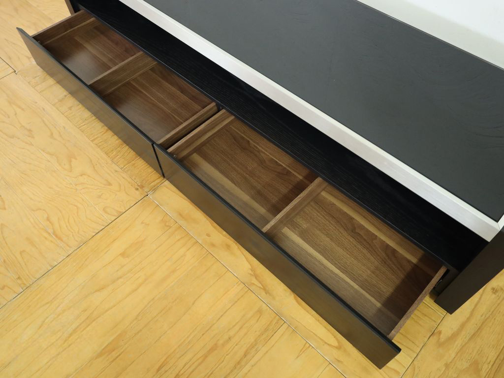 引き出し内部はそのまま