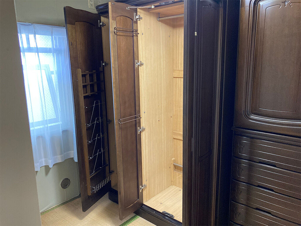婚礼家具の洋服タンス