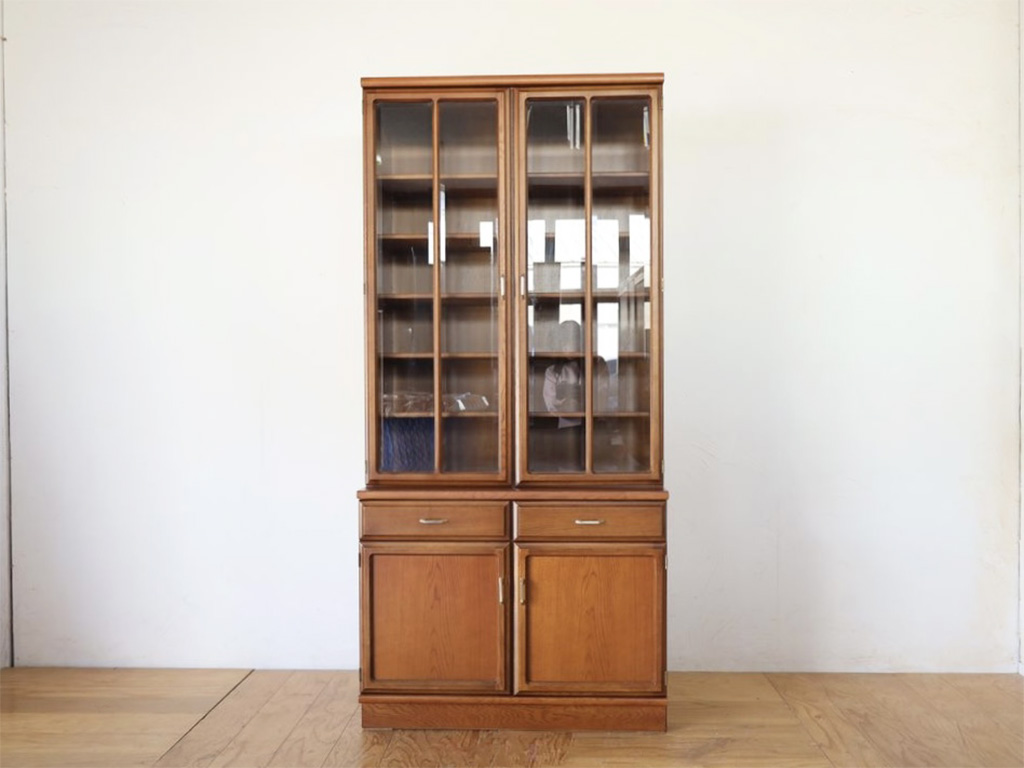 横幅リサイズした食器棚