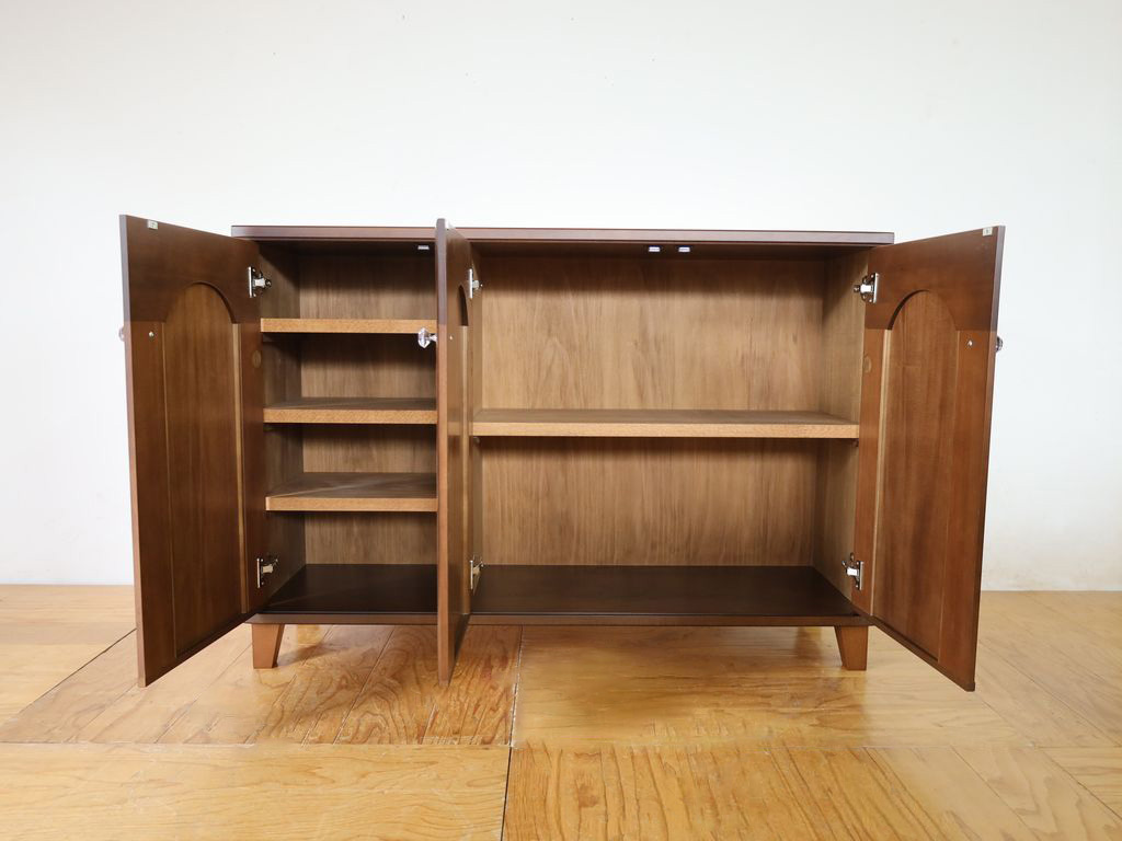 キャビネット内部