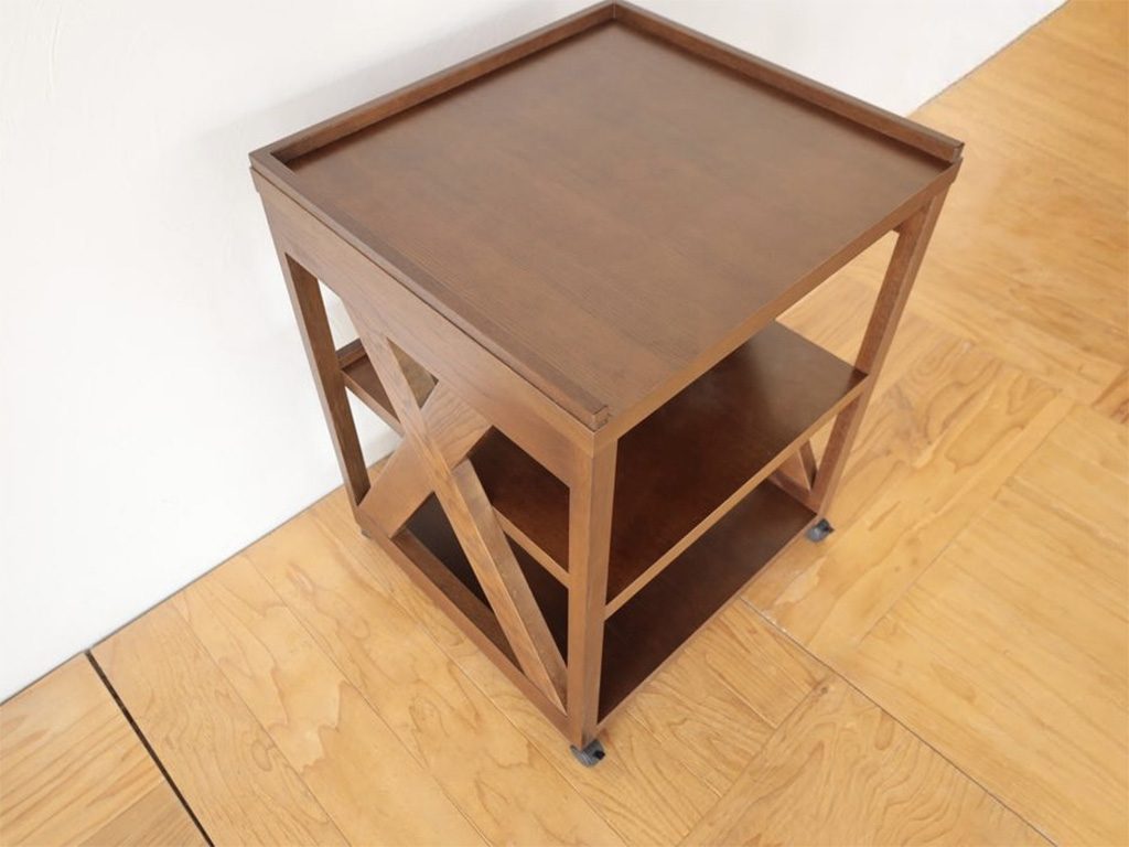 ダイニングテーブルから木製ワゴンにリメイク