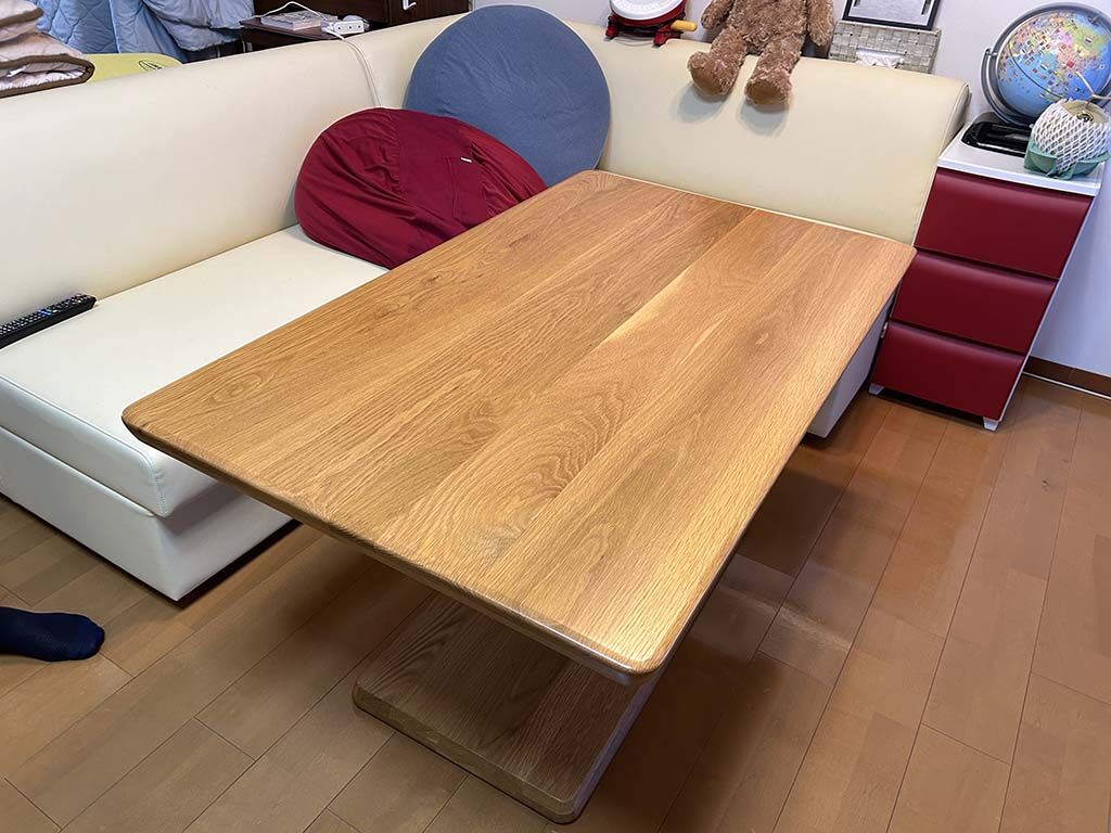 新品のように生まれ変わったダイニングテーブル