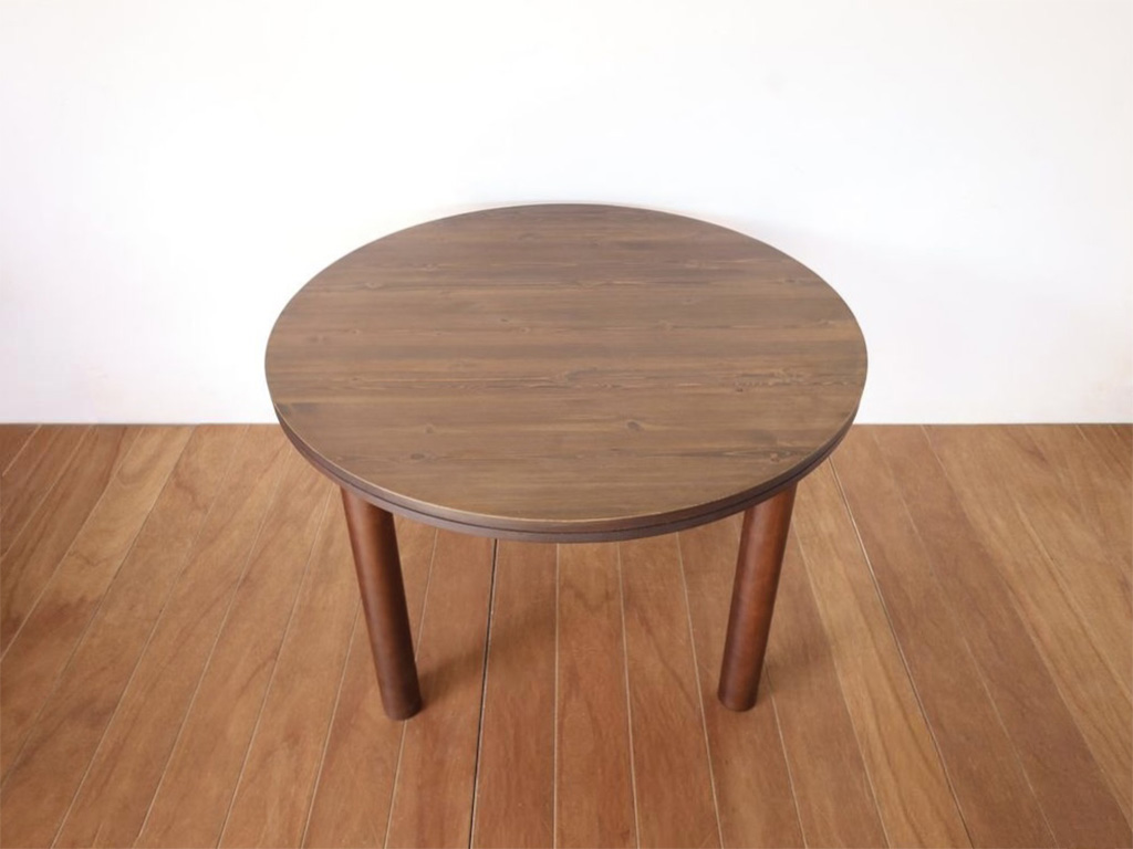 ちゃぶ台の天板サイズはそのまま、ダイニングテーブルに