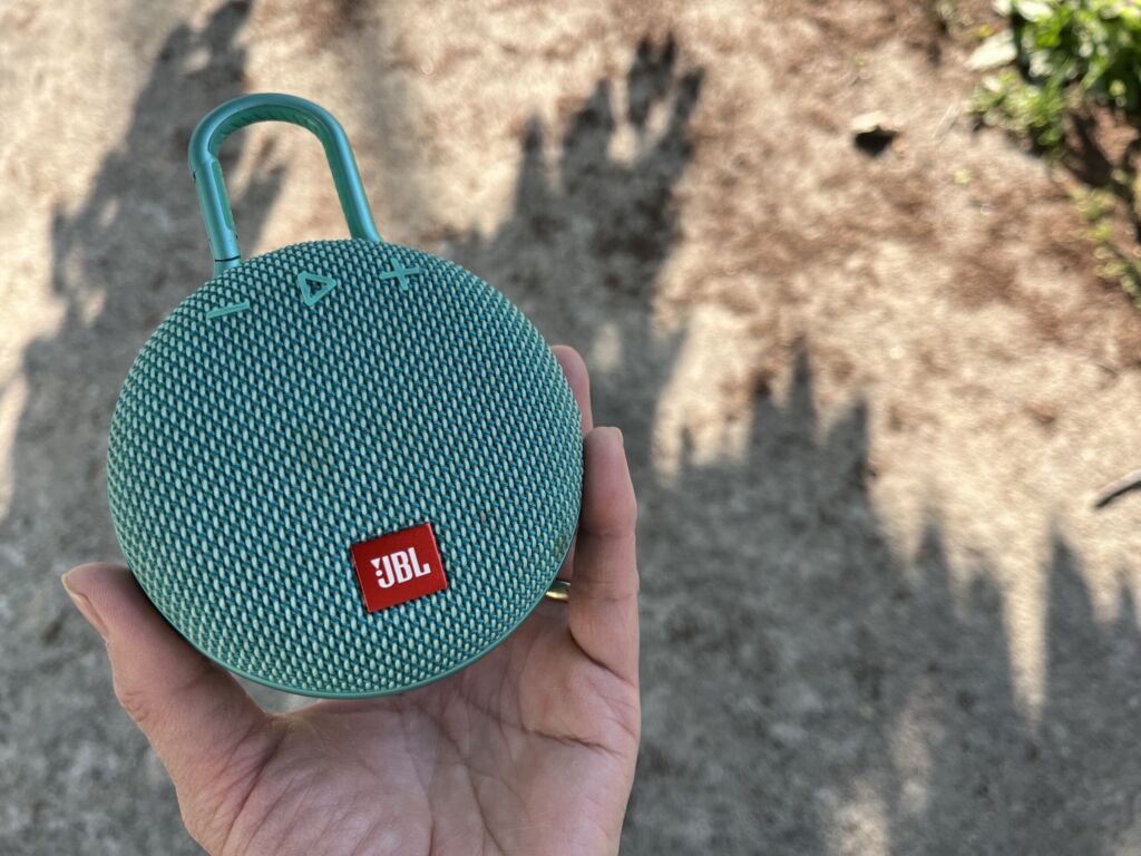 ポータブルスピーカー