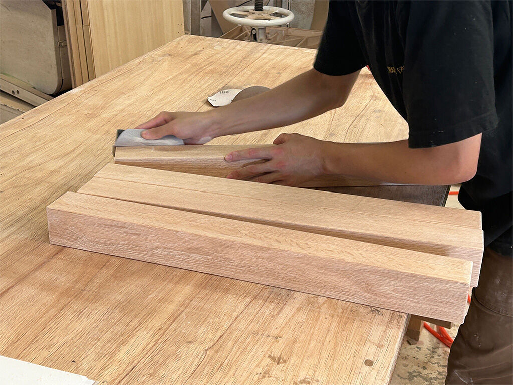 テーブル脚の製作