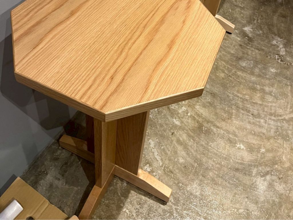 八角テーブル