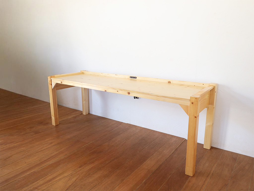 ロフトベッドのデスクを単体で使えるようにリメイクした