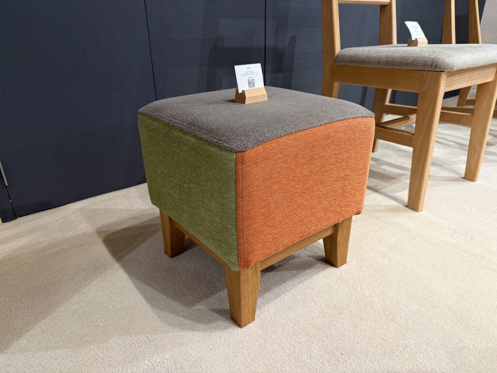 オリジナル家具が集結！新宿ベースで見て触ってぜひ体感してください
