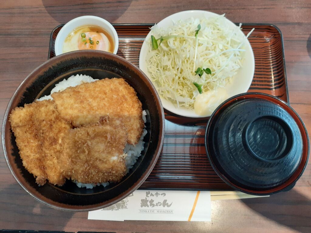 たれカツどん