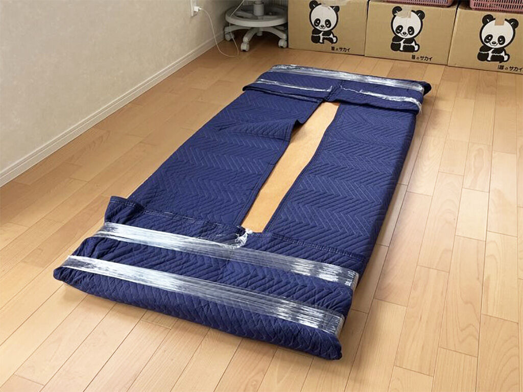 ダイニングテーブルの納品