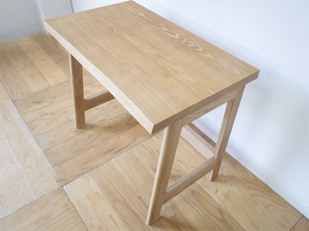 ダイニングテーブルの残材で作ったデスク