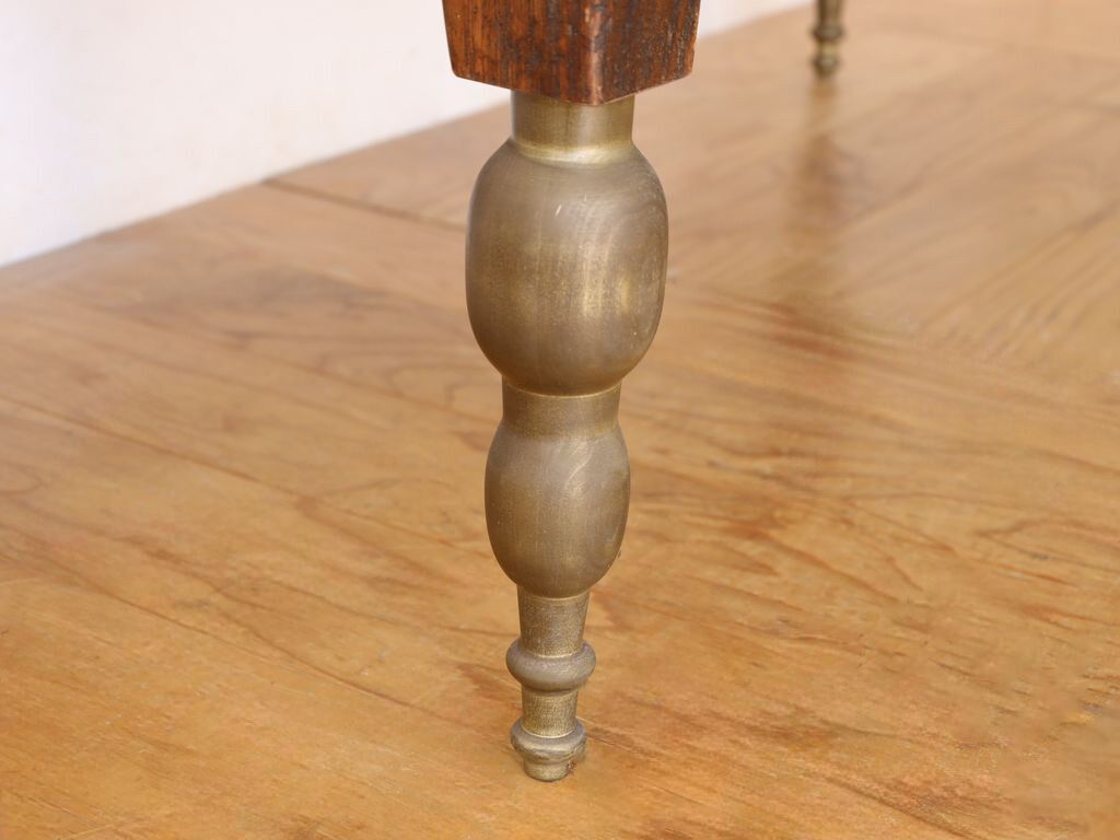 シャビーゴールドのろくろ脚