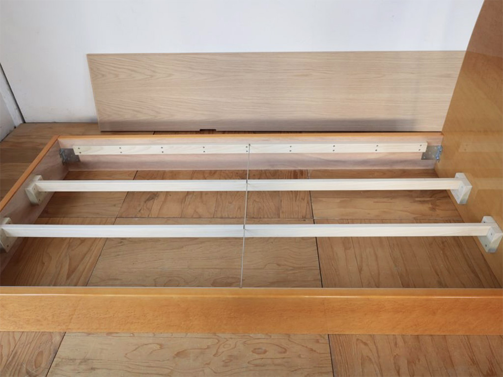 すのこをのせる桟