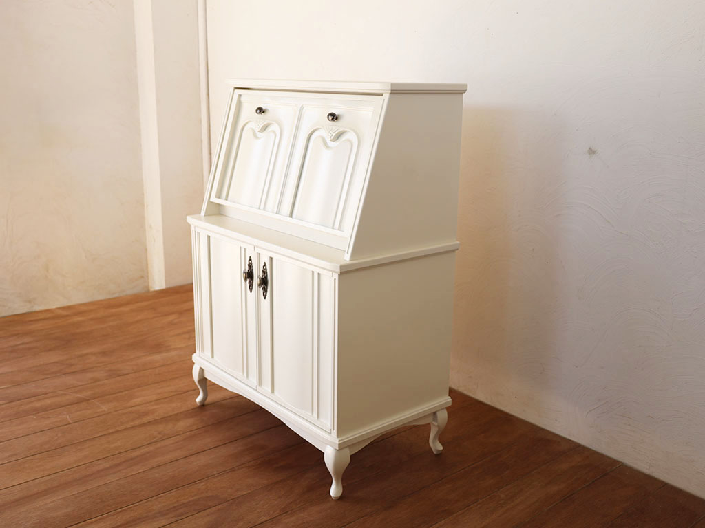 タンスから作ったライティングビューロー